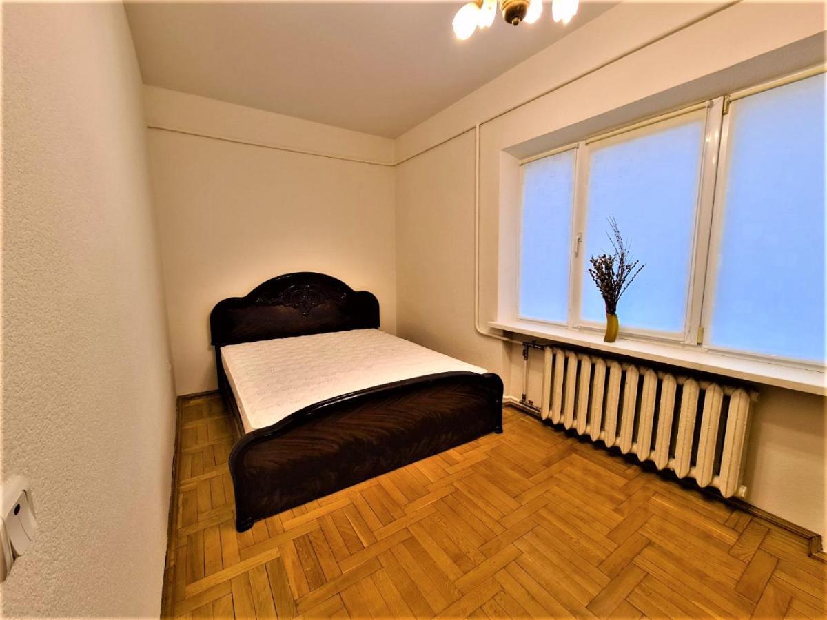 82-Avenue Apartment Tsjernivtsi Eksteriør bilde