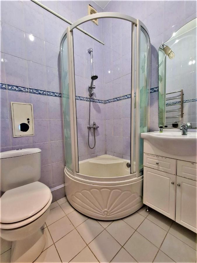 82-Avenue Apartment Tsjernivtsi Eksteriør bilde